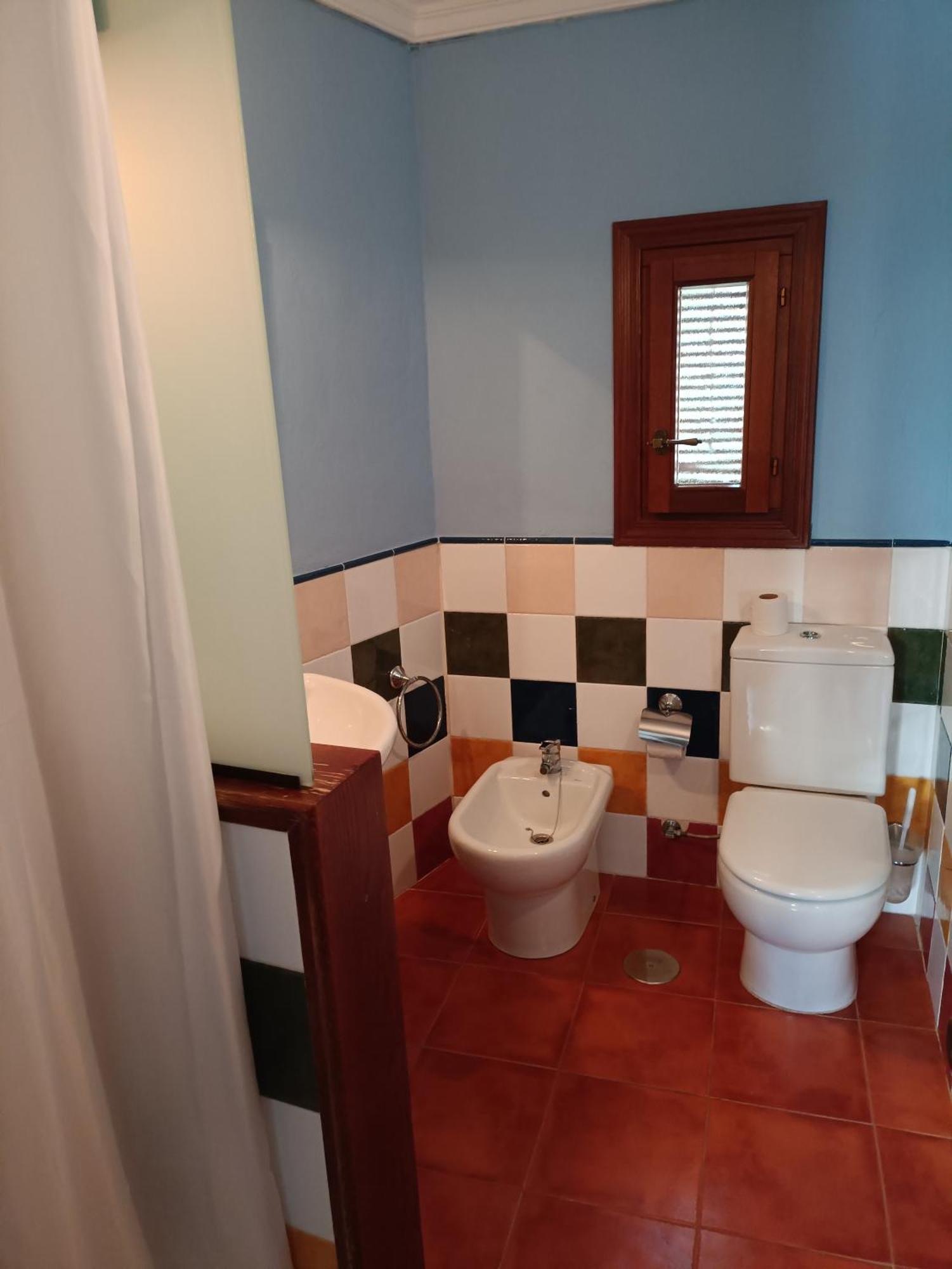 Hostal El Cascapenas De La Alpujarra Capileira Extérieur photo