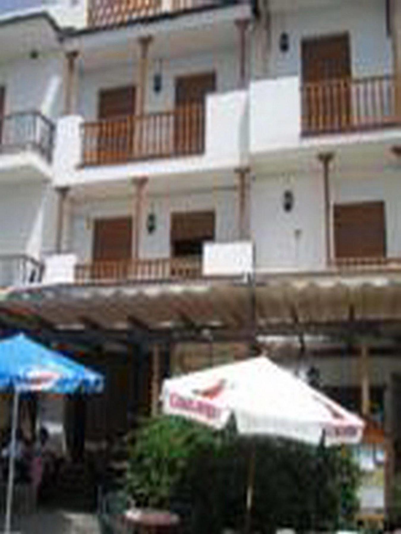 Hostal El Cascapenas De La Alpujarra Capileira Extérieur photo